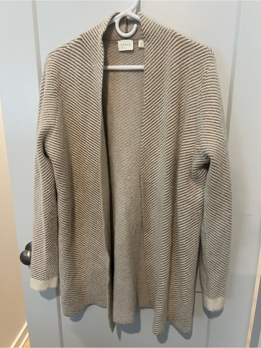 Cyrus Cream and White Open-Front Ribbed Cardigan